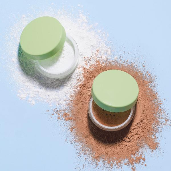 Pixi Blur & Set Bundle Make-up Base + Puder + Pinsel